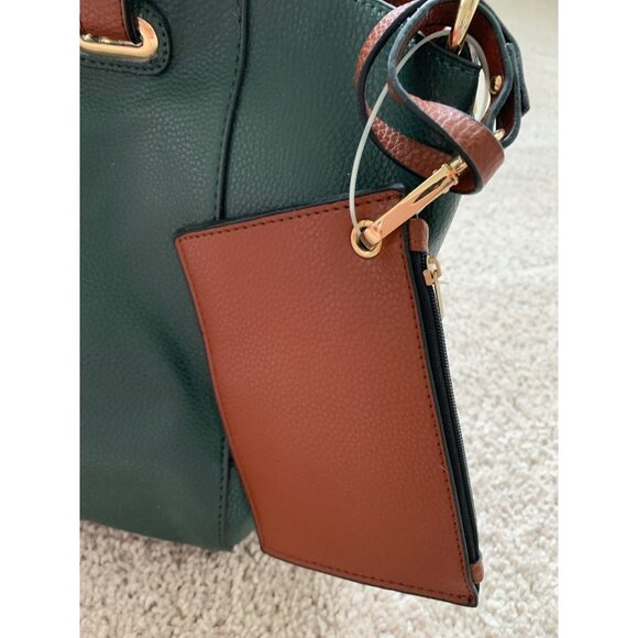 G.H. Bass & Co. 3-In-1‎ Tote Crossbody & Wristlet Bag Green - Picture 4 of 13